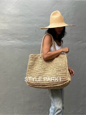 Woven Straw Tote Bag in Natural Tan